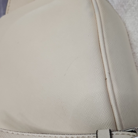 Guess Pink and Purple Floral Backpack - Picture 6 of 13